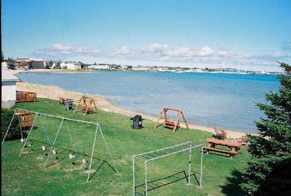 Sunrise Beach Motel Mackinaw City Εξωτερικό φωτογραφία