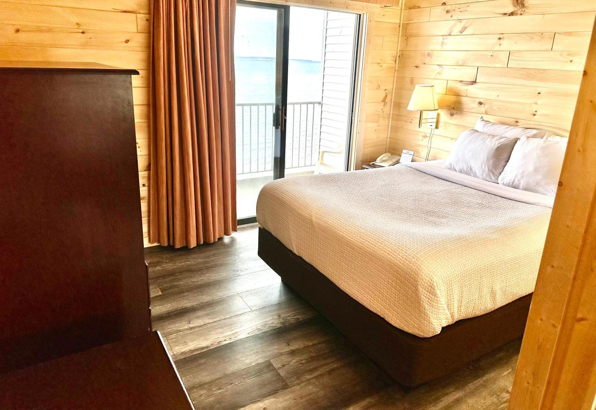 Sunrise Beach Motel Mackinaw City Εξωτερικό φωτογραφία