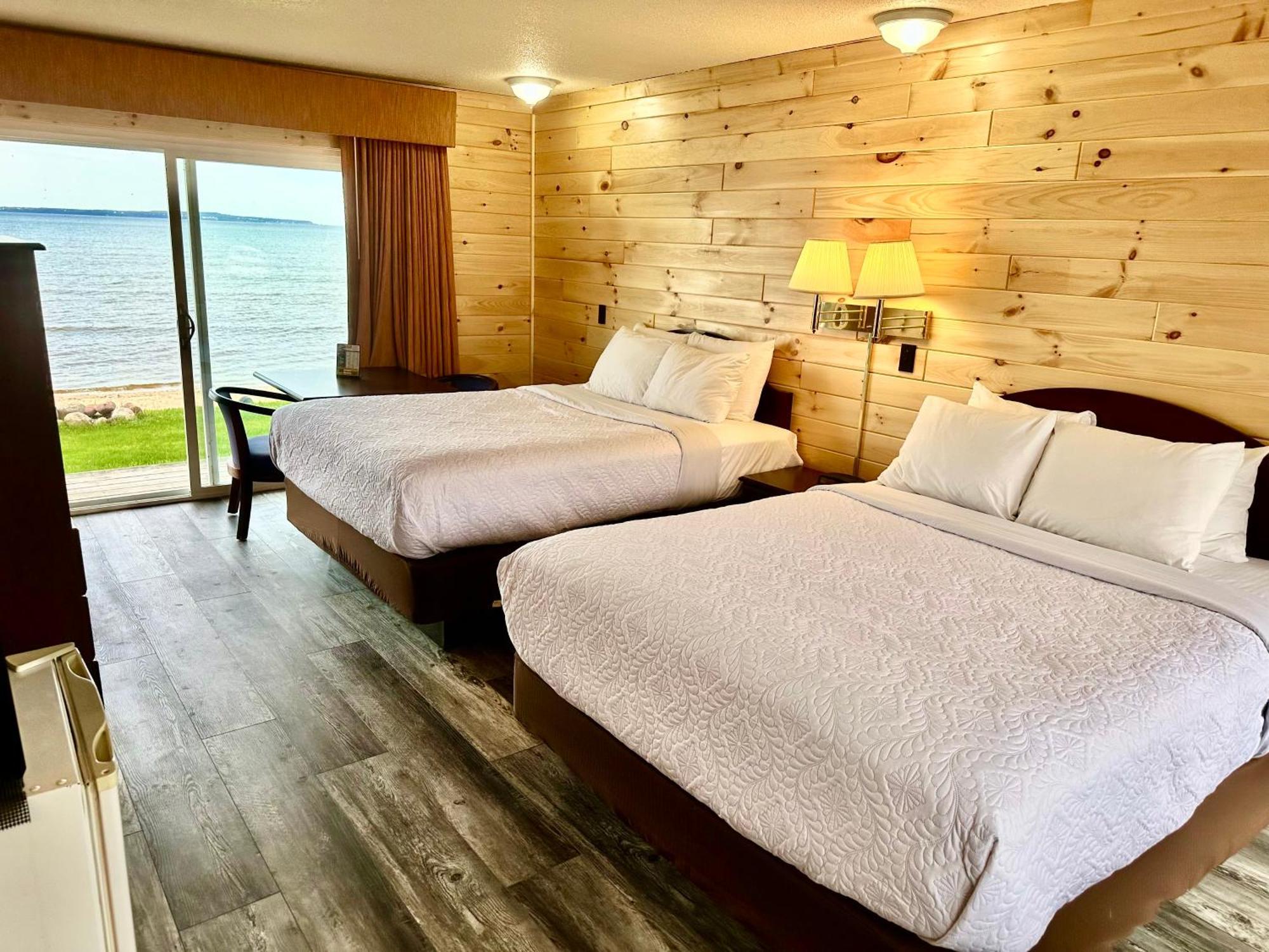 Sunrise Beach Motel Mackinaw City Εξωτερικό φωτογραφία