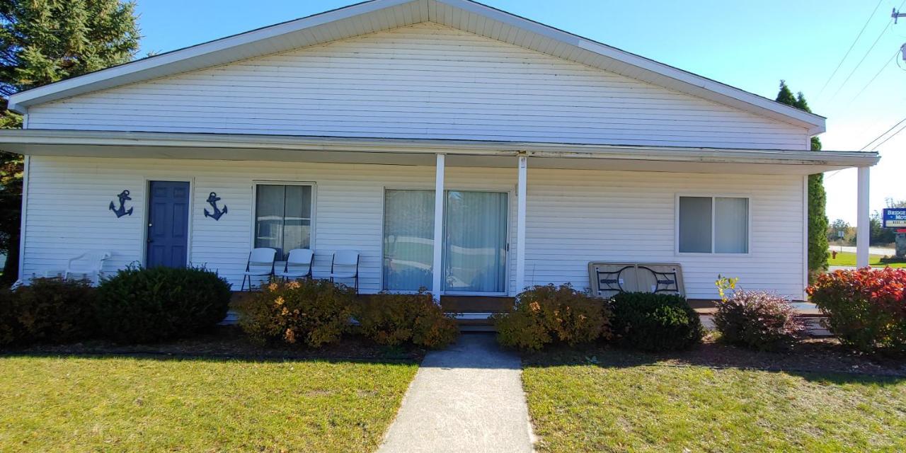 Sunrise Beach Motel Mackinaw City Εξωτερικό φωτογραφία