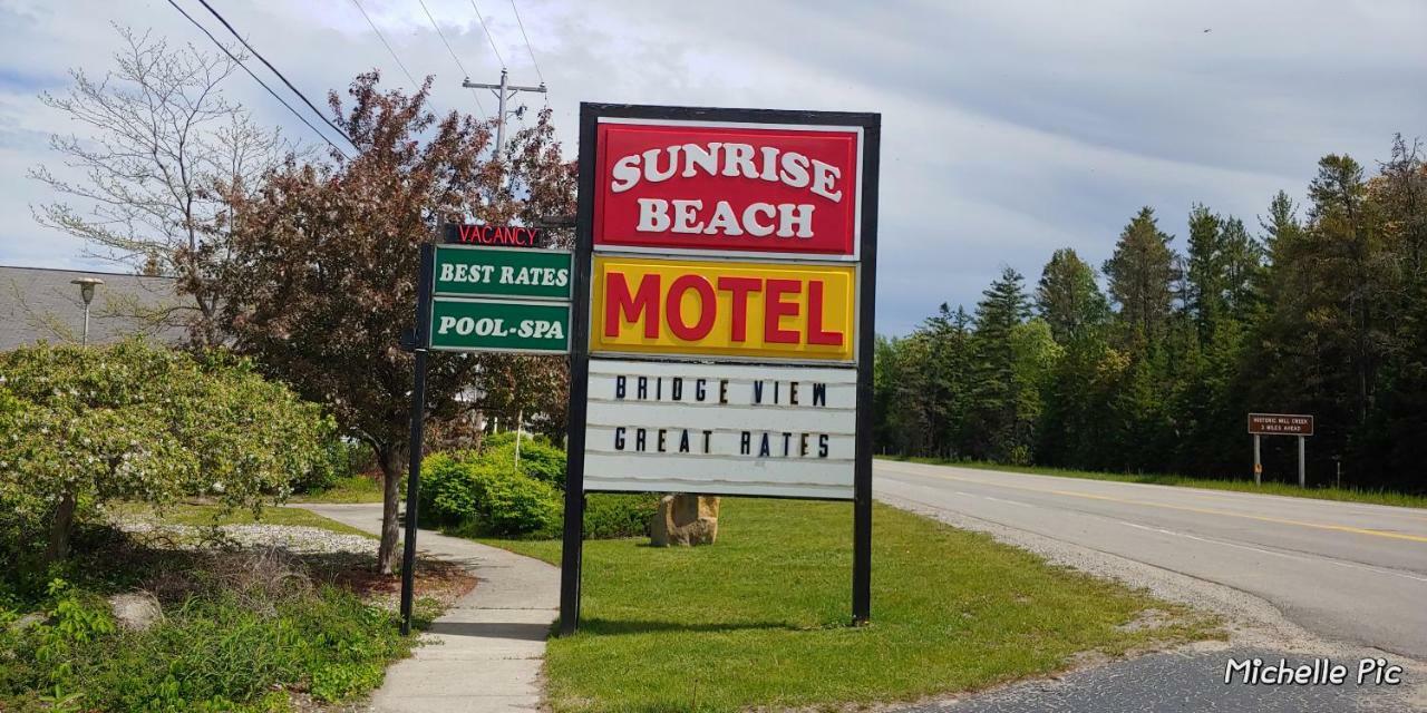 Sunrise Beach Motel Mackinaw City Εξωτερικό φωτογραφία
